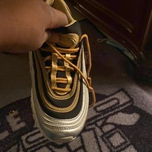 Nike air max good condition used worn like 3 4 times size 7